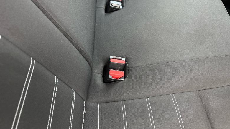 Dacia Duster 1.0 TCe 100 Comfort 5dr Bi Fuel Estate